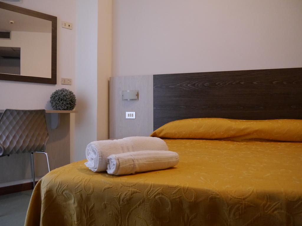 Hotel Monaco - Parcheggio Incluso Min 2 Gg Milano Marittima Dış mekan fotoğraf