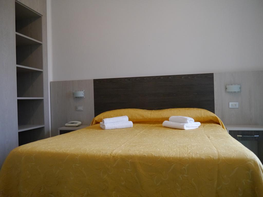 Hotel Monaco - Parcheggio Incluso Min 2 Gg Milano Marittima Dış mekan fotoğraf