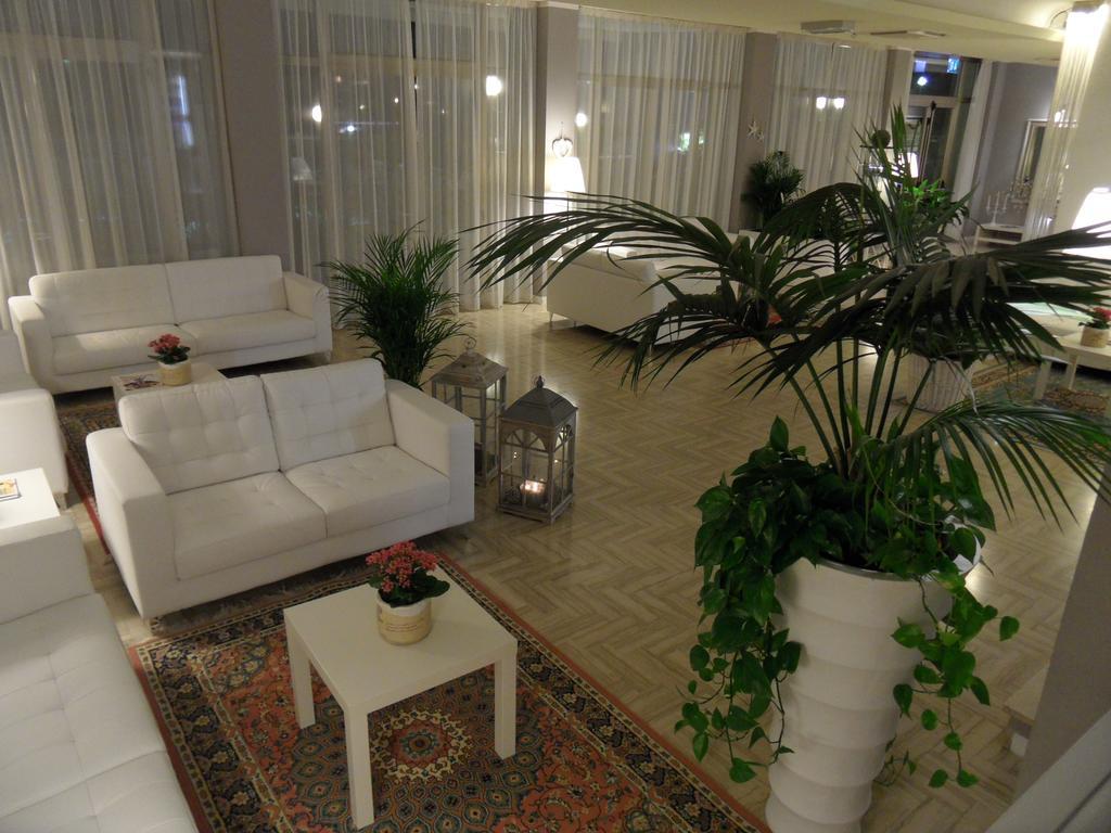 Hotel Monaco - Parcheggio Incluso Min 2 Gg Milano Marittima Dış mekan fotoğraf