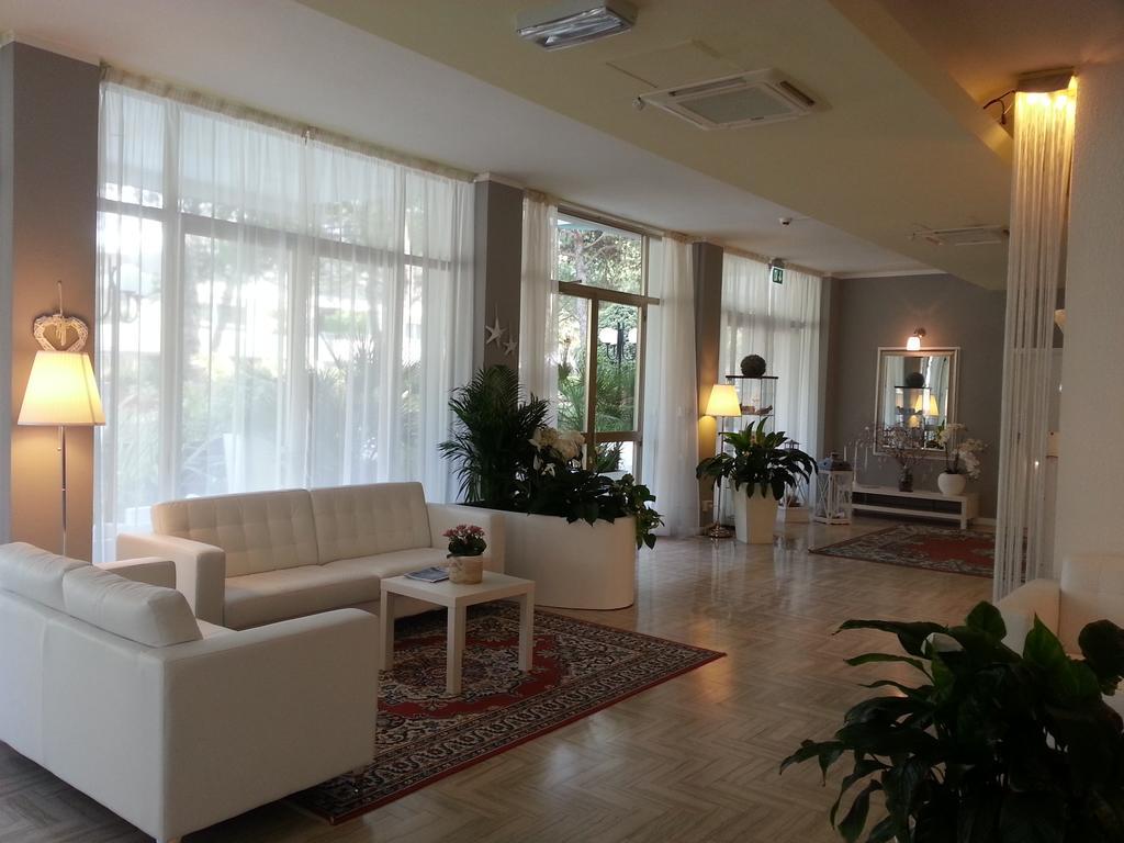 Hotel Monaco - Parcheggio Incluso Min 2 Gg Milano Marittima Dış mekan fotoğraf